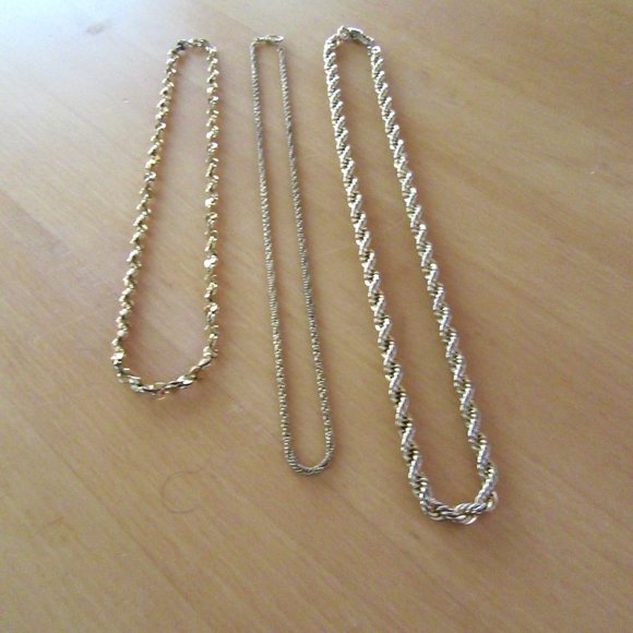 Three vintage gold tone chains 16", 18" & 19" - wear together or separate! - Picture 6 of 6